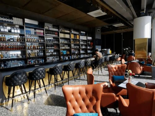 春节不打烊 服务不断档｜湖畔中心商家暖心献礼，会务服务伴您喜迎新春